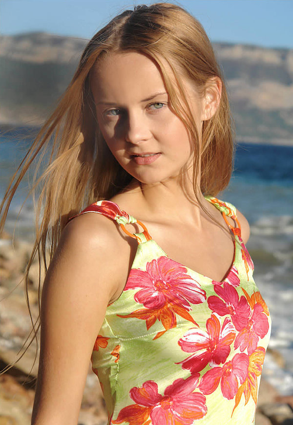 Рената, 21